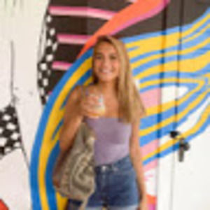 Meet your Posher, Jenni